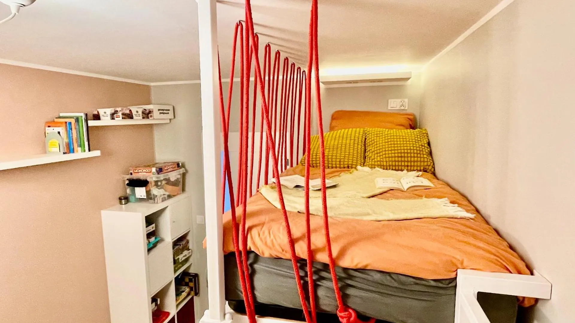 Comfortable Apart, Old Town, Free Parking, Hanging Bed, Wi-Fi, Lift, Aircon,Self Check-In 24H, Stare Miasto, Winda, Nowy Budynek, Garaz 0 Zl, Klima Wrocław 0*,